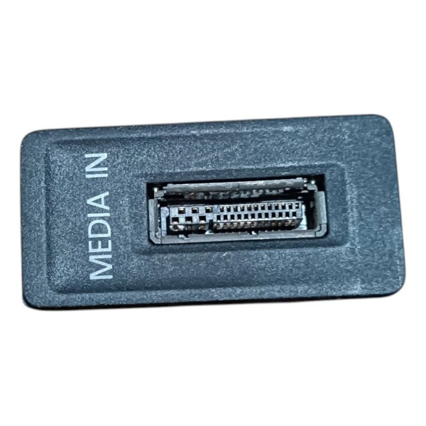 Entrada Usb Conector Media In Volkswagen Golf 2014 2015 2016