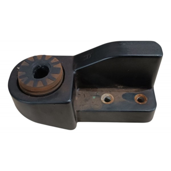 Suporte Inferior Radiador Direito Cruze 2019 2020 2021 Gm