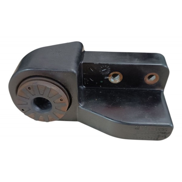 Suporte Inferior Radiador Esquerdo Cruze 2019 2020 2021 Gm