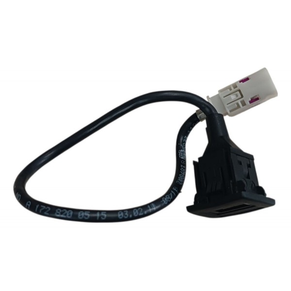 Entrada Usb Console Mercedes Benz C180 2012 C200 A1728200515