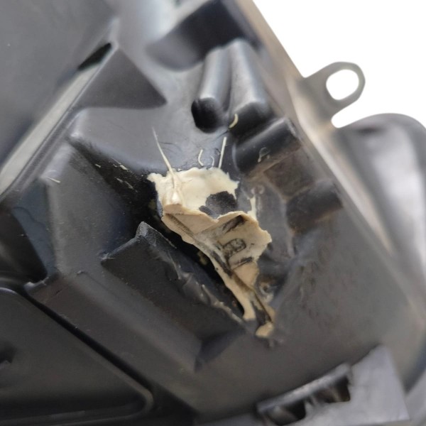 Farol Direito Bmw 118i 120i C/ Xenon 2006 2007 2008 2009 Direito/passageiro