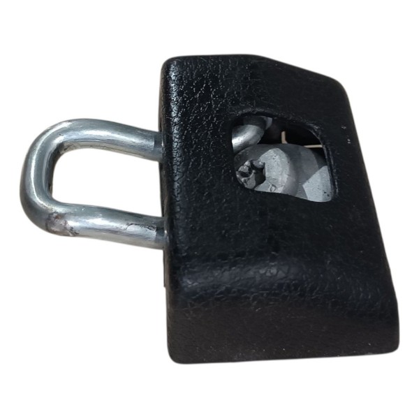 Batente Inferior Porta Mala Clio Sandero Logan Symbol Scenic