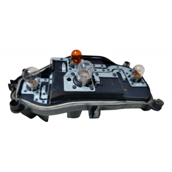 Circuito Lanterna Direita Ford Ka Hatch 2019 2020 2021 Direito/passageiro Preto