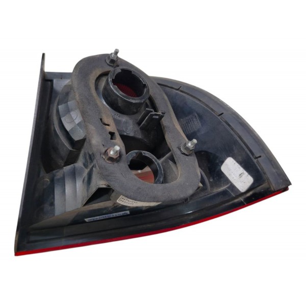 Lanterna Esquerda Gm Classic 2011 2012 2015 2017 Original Esquerdo/motorista Vermelho