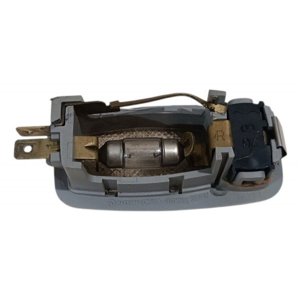 Luz Cortesia Quebra Sol Direito Kia Cerato 2014 2015 2016