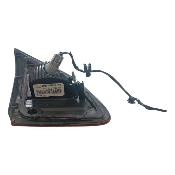 Lanterna Tampa Traseira Direita Ford Fiesta Sedan 2011/2012 Direito/passageiro Vermelho