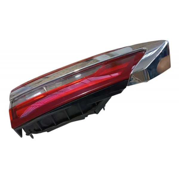 Lanterna Tampa Traseira Esquerda Ford Fusion 2017 2018 2019  Esquerdo/motorista Vermelho