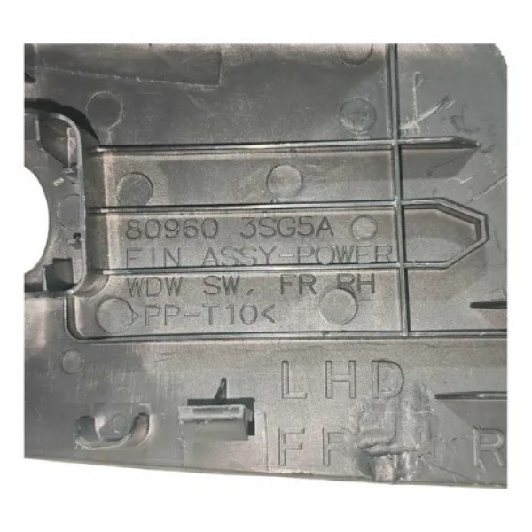 Moldura Botão Vidro Diant Direito Nissan Sentra 2014-2018