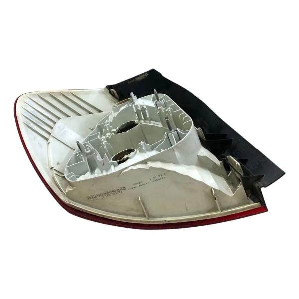 Lanterna Direita Bmw 118i 2007 2008 2009 2010 2012 Original  Direito/passageiro Vermelho