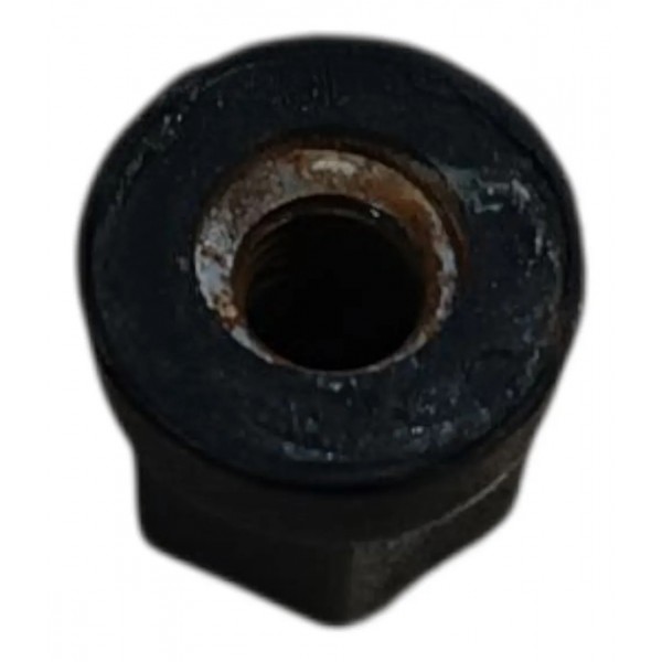 Parafuso Porca Fixação Lanterna Tampa Traseira Cerato 2017