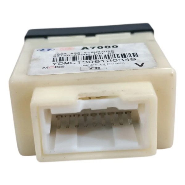 Tomada Entrada Plug Usb Auxiliar Kia Cerato 2016 2017 2018 Preto