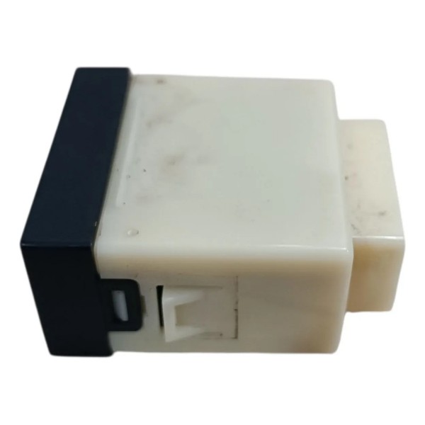 Tomada Entrada Plug Usb Auxiliar Kia Cerato 2016 2017 2018 Preto