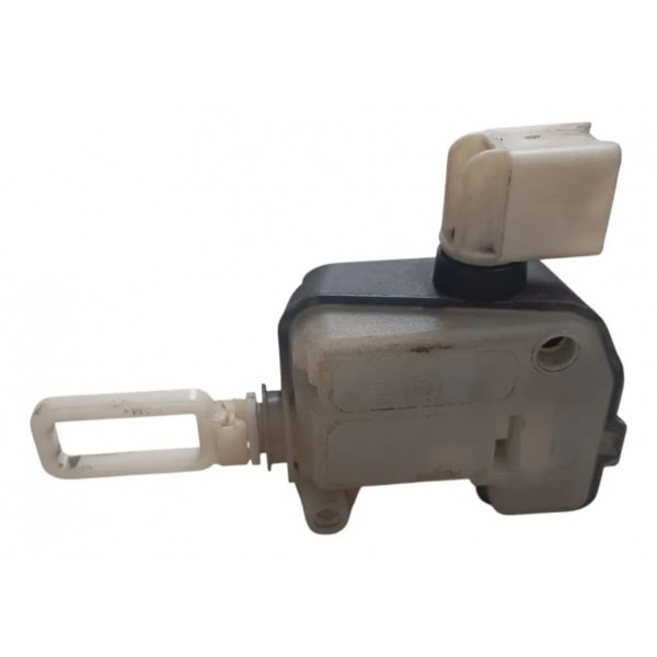 Trava Portinhola Nissan Sentra 2.0 2015