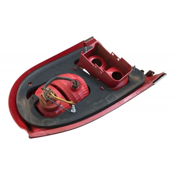 Lanterna Traseira Direita Vw Gol G4 2005 2008 2010 2012 Direito/passageiro Vermelho