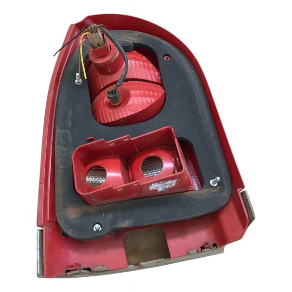 Lanterna Traseira Direita Vw Gol G4 2005 2008 2010 2012 Direito/passageiro Vermelho