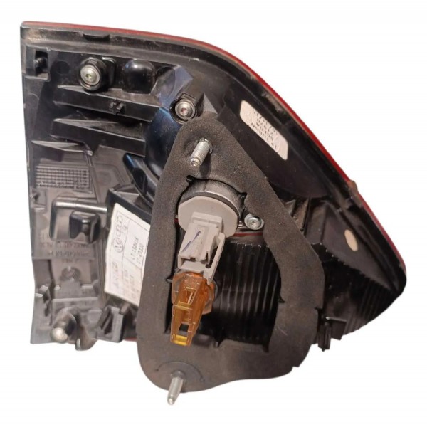 Lanterna Tampa Traseira Esquerda Vw Fox 2015 2016 A 2022 Esquerdo/motorista Vermelho